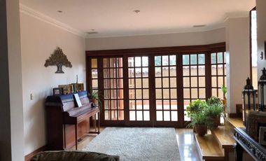 Hermosa CASA en venta en CUENCA sector rio amarillo sayausi san sebastian