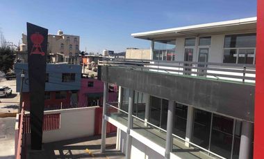 EDIFICIO COMERCIAL EN RENTA POR PISOS EN TOLUCA SOBRE LAS TORRES. GRAN UBICACIÓN