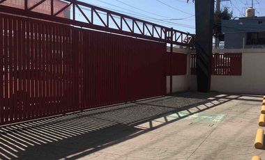 EDIFICIO COMERCIAL EN RENTA POR PISOS EN TOLUCA SOBRE LAS TORRES. GRAN UBICACIÓN