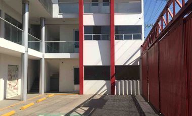 EDIFICIO COMERCIAL EN RENTA POR PISOS EN TOLUCA SOBRE LAS TORRES. GRAN UBICACIÓN