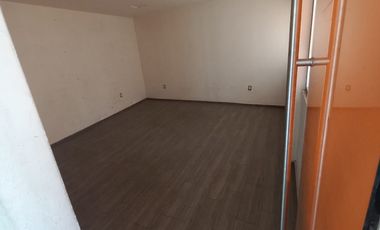EDIFICIO COMERCIAL EN RENTA POR PISOS EN TOLUCA SOBRE LAS TORRES. GRAN UBICACIÓN