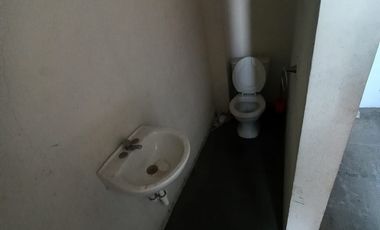 EDIFICIO COMERCIAL EN RENTA POR PISOS EN TOLUCA SOBRE LAS TORRES. GRAN UBICACIÓN