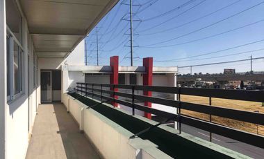 EDIFICIO COMERCIAL EN RENTA POR PISOS EN TOLUCA SOBRE LAS TORRES. GRAN UBICACIÓN