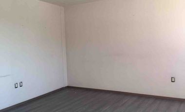 EDIFICIO COMERCIAL EN RENTA POR PISOS EN TOLUCA SOBRE LAS TORRES. GRAN UBICACIÓN