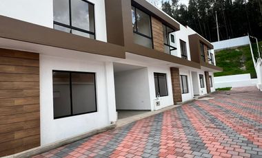 Hermosa CASA en venta en CUENCA