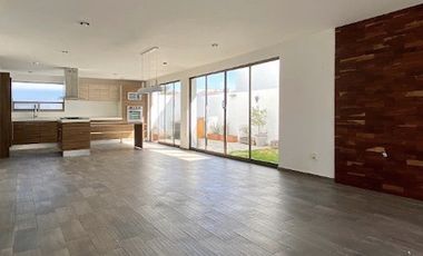 CASA EN VENTA EN EXCLUSIVO CONDADO DEL VALLE METEPEC EXCELENTE ESTADO