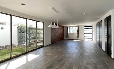 CASA EN VENTA EN EXCLUSIVO CONDADO DEL VALLE METEPEC EXCELENTE ESTADO