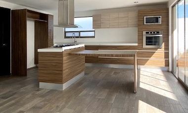 CASA EN VENTA EN EXCLUSIVO CONDADO DEL VALLE METEPEC EXCELENTE ESTADO