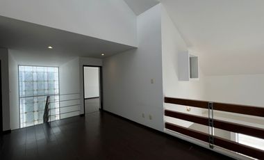 EXTRAORDINARIA CASA EN RENTA EN AV ESTADO DE MEXICO METEPEC