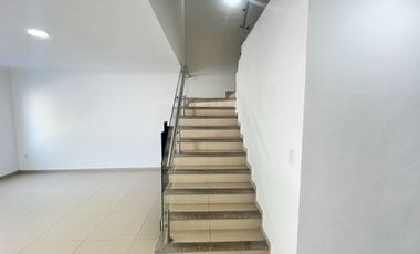 VENTA CASA SOLA AL SUR DE CUERNAVACA ALBERCA