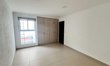 VENTA CASA SOLA AL SUR DE CUERNAVACA ALBERCA