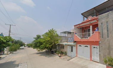 SE VENDE BONITA Y AMPLIA CASA EN TUXTLA GUTIERREZ, CHIAPAS