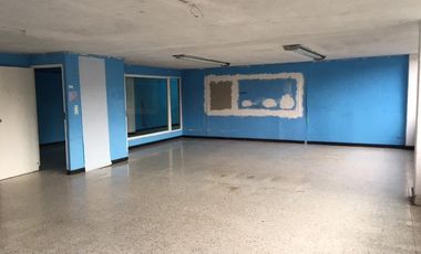 EXCELENTE EDIFICIO EN RENTA EN TOLUCA. CERCA DE LA TERMINAL. SE RENTA POR PISO.IDEAL ESCUELAS O ACADEMIAS. ACCESO FÁCIL.