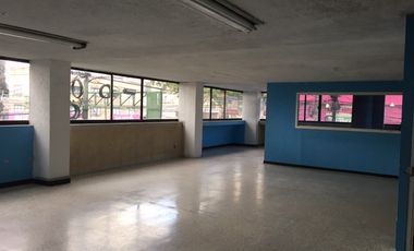 EXCELENTE EDIFICIO EN RENTA EN TOLUCA. CERCA DE LA TERMINAL. SE RENTA POR PISO.IDEAL ESCUELAS O ACADEMIAS. ACCESO FÁCIL.