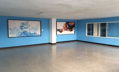 EXCELENTE EDIFICIO EN RENTA EN TOLUCA. CERCA DE LA TERMINAL. SE RENTA POR PISO.IDEAL ESCUELAS O ACADEMIAS. ACCESO FÁCIL.