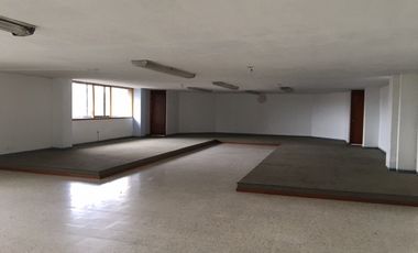 EXCELENTE EDIFICIO EN RENTA EN TOLUCA. CERCA DE LA TERMINAL. SE RENTA POR PISO.IDEAL ESCUELAS O ACADEMIAS. ACCESO FÁCIL.