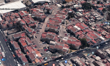 VENTA DE CASA EN AV. CENTENERIO, RECUPERACIÓN BANCARIA, PAGO DE CONTADO