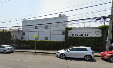 VENTA DE CASA EN AV. CENTENERIO, RECUPERACIÓN BANCARIA, PAGO DE CONTADO