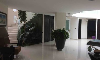 RESIDENCIA EN RENTA O VENTA EN VALLE DE ZAMARRERO. CASA CLUB. EXCLUSIVA