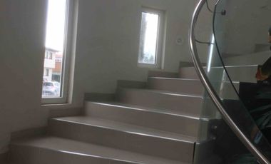 RESIDENCIA EN RENTA O VENTA EN VALLE DE ZAMARRERO. CASA CLUB. EXCLUSIVA