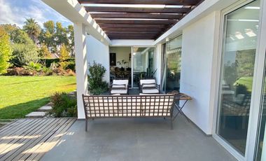 Casa en Venta 3D 3B, Centro de Isla de Maipo..!!