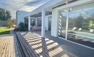 Casa en Venta 3D 3B, Centro de Isla de Maipo..!!