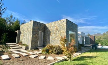 Casa en Venta 3D 3B, Centro de Isla de Maipo..!!