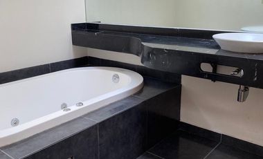 CASA EN RENTA EN METEPEC LOMAS DE LA ASUNCION EXCELENTE UBICACION SEGURIDAD