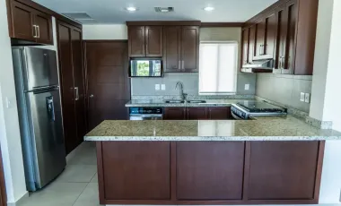 Departamento en Venta de 3 recamaras Marina El Cid, Mazatlan. Vive en el Cid