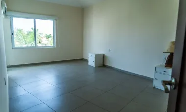 Departamento en Venta de 3 recamaras Marina El Cid, Mazatlan. Vive en el Cid