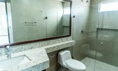 Departamento en Venta de 3 recamaras Marina El Cid, Mazatlan. Vive en el Cid