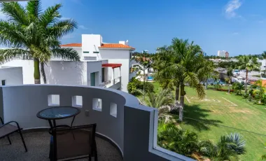 Departamento en Venta de 3 recamaras Marina El Cid, Mazatlan. Vive en el Cid