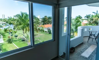 Departamento en Venta de 3 recamaras Marina El Cid, Mazatlan. Vive en el Cid
