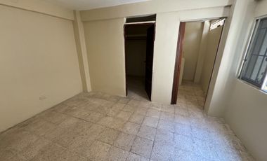 En venta casa rentera en francisco de Marcos entre Babahoyo y Lizardo Garcia.