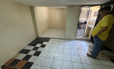 En venta casa rentera en francisco de Marcos entre Babahoyo y Lizardo Garcia.