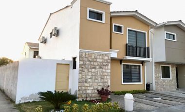 SE ALQUILA CASA AMUEBLADA EN MALLORCA VILLAGE