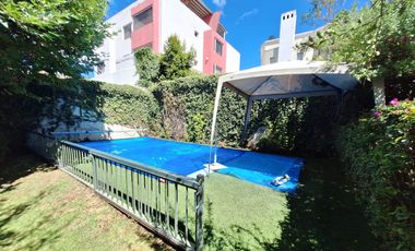 Casa 560 M2. + Terreno 500 M2.  (Urb. San Isidro)