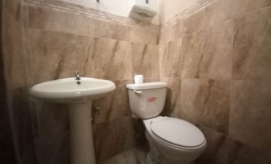 CASA COMERCIA EN RENTA EN LA AV. SOLANO