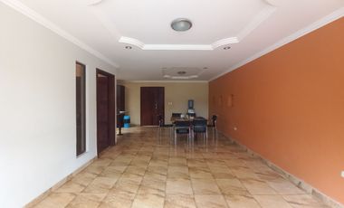 CASA COMERCIA EN RENTA EN LA AV. SOLANO