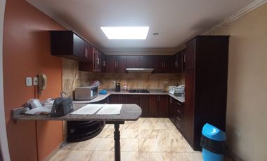 CASA COMERCIA EN RENTA EN LA AV. SOLANO