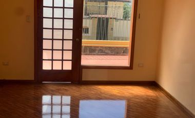 Renta Casa De 3 Habitaciones . Conocoto