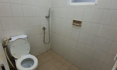 Jual Sewa Rumah Kalikepiting Tambaksari Surabaya Timur Semi Furnish Murah dekat Lebak Mulyosari