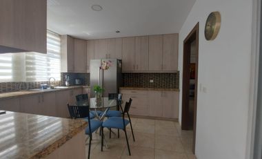 Via a la Costa, Renta de linda casa 4 dormitorios amoblada