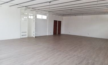 OFICINAS NUEVAS  300 M2, CORREDOR COMERCIAL, EN ESQUINA   COL. LA PAZ FRENTE A ESTACION DE METROBÚS Y COMERCIOS