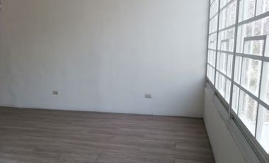 OFICINAS NUEVAS  300 M2, CORREDOR COMERCIAL, EN ESQUINA   COL. LA PAZ FRENTE A ESTACION DE METROBÚS Y COMERCIOS
