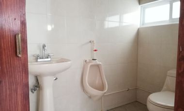 OFICINAS NUEVAS  300 M2, CORREDOR COMERCIAL, EN ESQUINA   COL. LA PAZ FRENTE A ESTACION DE METROBÚS Y COMERCIOS