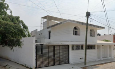 SE VENDE BONITA Y AMPLIA CASA EN CHIAPAS