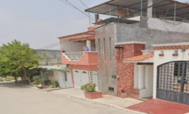 SE VENDE BONITA Y AMPLIA CASA EN CHIAPAS