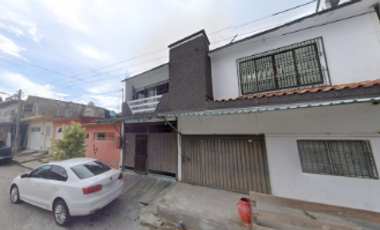 SE VENDE BONITA Y AMPLIA CASA EN CHIAPAS