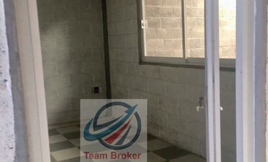 RENTO BODEGA DE 240 M2  AL LADO SANATORIO JESUS MÉDICO DE ZINACANTEPEC.